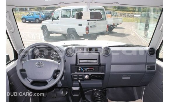 Buy Import Toyota Land Cruiser White Car in Import - Dubai in Bengo Province Buy Import Toyota Land Cruiser White Car in Import - Dubai in Bengo Province