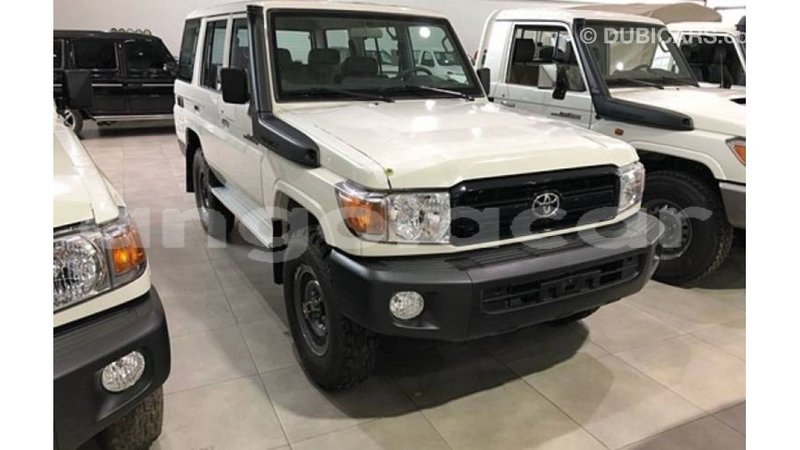 Big with watermark toyota land cruiser bengo province import dubai 7352
