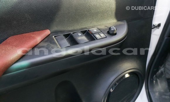 Buy Import Toyota Hilux White Car in Import - Dubai in Bengo Province Buy Import Toyota Hilux White Car in Import - Dubai in Bengo Province