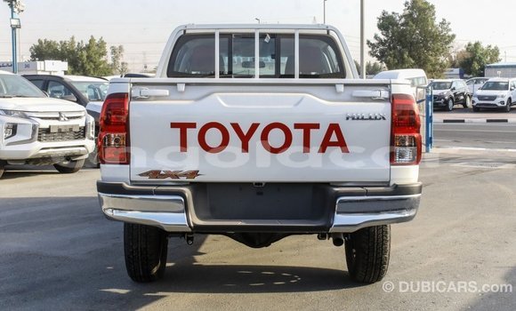 Buy Import Toyota Hilux White Car in Import - Dubai in Bengo Province Buy Import Toyota Hilux White Car in Import - Dubai in Bengo Province