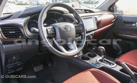 Buy Import Toyota Hilux White Car in Import - Dubai in Bengo Province Buy Import Toyota Hilux White Car in Import - Dubai in Bengo Province