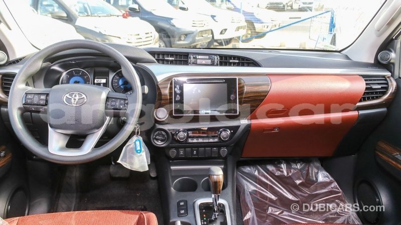 Big with watermark toyota hilux bengo province import dubai 7359