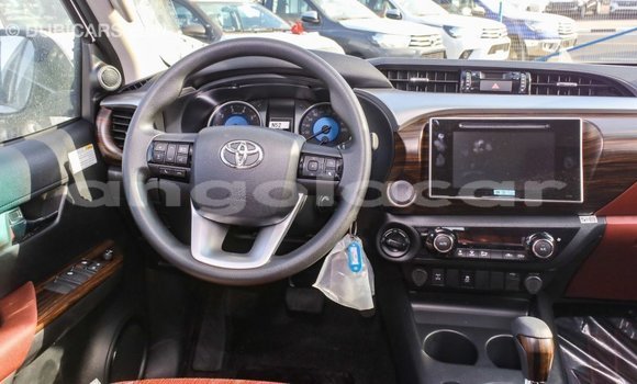 Buy Import Toyota Hilux White Car in Import - Dubai in Bengo Province Buy Import Toyota Hilux White Car in Import - Dubai in Bengo Province