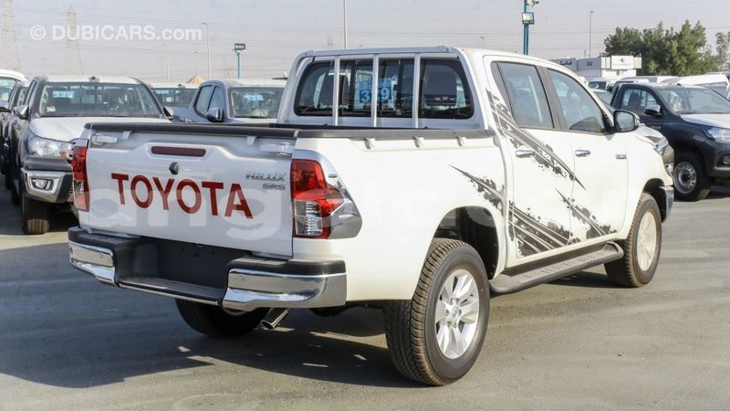 Big with watermark toyota hilux bengo province import dubai 7359