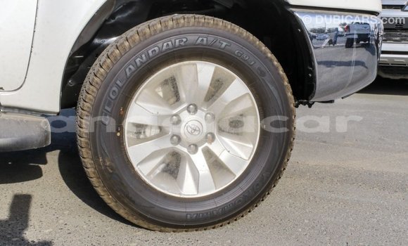 Buy Import Toyota Hilux White Car in Import - Dubai in Bengo Province Buy Import Toyota Hilux White Car in Import - Dubai in Bengo Province