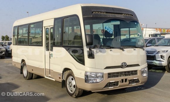 Acheter Import Voiture Toyota Coaster Blanc à Import - Dubai, Province de Bengo Acheter Import Voiture Toyota Coaster Blanc à Import - Dubai, Province de Bengo