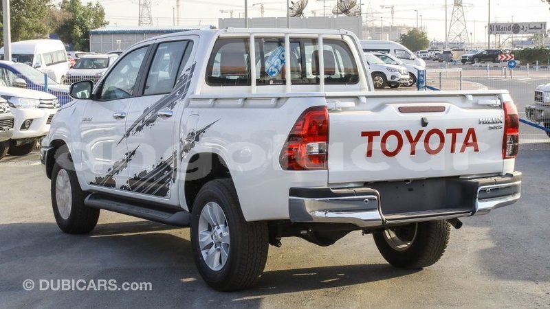 Big with watermark toyota hilux bengo province import dubai 7361
