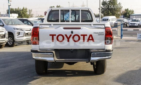 Buy Import Toyota Hilux White Car in Import - Dubai in Bengo Province Buy Import Toyota Hilux White Car in Import - Dubai in Bengo Province