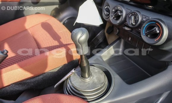 Acheter Import Voiture Toyota Hilux Blanc à Import - Dubai, Province de Bengo Acheter Import Voiture Toyota Hilux Blanc à Import - Dubai, Province de Bengo