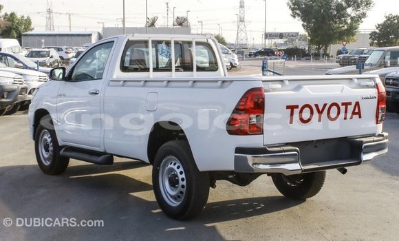 Acheter Import Voiture Toyota Hilux Blanc à Import - Dubai, Province de Bengo Acheter Import Voiture Toyota Hilux Blanc à Import - Dubai, Province de Bengo