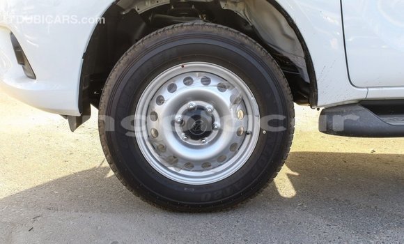 Acheter Import Voiture Toyota Hilux Blanc à Import - Dubai, Province de Bengo Acheter Import Voiture Toyota Hilux Blanc à Import - Dubai, Province de Bengo