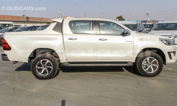Buy Import Toyota Hilux White Car in Import - Dubai in Bengo Province Buy Import Toyota Hilux White Car in Import - Dubai in Bengo Province