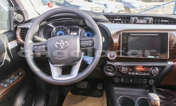 Buy Import Toyota Hilux White Car in Import - Dubai in Bengo Province Buy Import Toyota Hilux White Car in Import - Dubai in Bengo Province