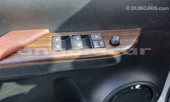 Buy Import Toyota Hilux White Car in Import - Dubai in Bengo Province Buy Import Toyota Hilux White Car in Import - Dubai in Bengo Province