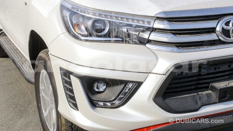 Big with watermark toyota hilux bengo province import dubai 7366