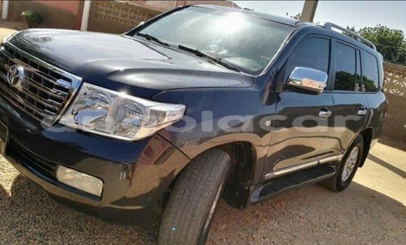 Buy Used Toyota Land Cruiser Black Car in Luanda in Luanda Province Buy Used Toyota Land Cruiser Black Car in Luanda in Luanda Province