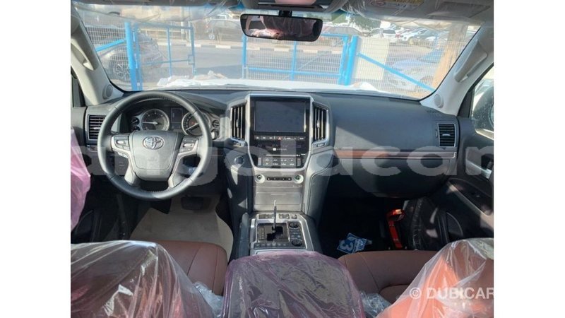 Big with watermark toyota land cruiser bengo province import dubai 7381