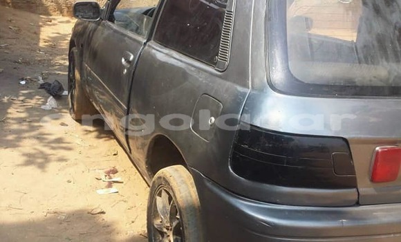 Comprar Usado Toyota Starlet Prata Carro em Luanda em Luanda Province Comprar Usado Toyota Starlet Prata Carro em Luanda em Luanda Province