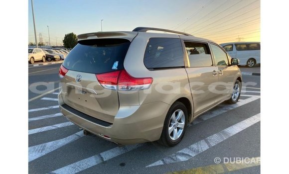 Comprar Importar Toyota Sienna Outro Carro em Import - Dubai em Bengo Province Comprar Importar Toyota Sienna Outro Carro em Import - Dubai em Bengo Province