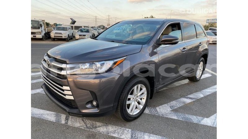 Big with watermark toyota highlander bengo province import dubai 7400