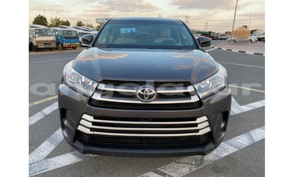 Comprar Importar Toyota Highlander Outro Carro em Import - Dubai em Bengo Province Comprar Importar Toyota Highlander Outro Carro em Import - Dubai em Bengo Province