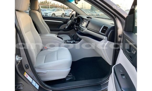 Comprar Importar Toyota Highlander Outro Carro em Import - Dubai em Bengo Province Comprar Importar Toyota Highlander Outro Carro em Import - Dubai em Bengo Province