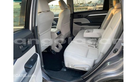 Comprar Importar Toyota Highlander Outro Carro em Import - Dubai em Bengo Province Comprar Importar Toyota Highlander Outro Carro em Import - Dubai em Bengo Province