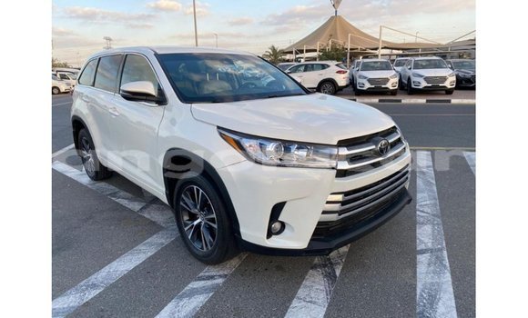 Comprar Importar Toyota Highlander Branco Carro em Import - Dubai em Bengo Province Comprar Importar Toyota Highlander Branco Carro em Import - Dubai em Bengo Province