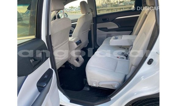 Comprar Importar Toyota Highlander Branco Carro em Import - Dubai em Bengo Province Comprar Importar Toyota Highlander Branco Carro em Import - Dubai em Bengo Province