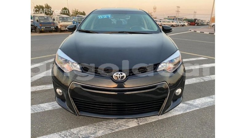 Big with watermark toyota corolla bengo province import dubai 7402