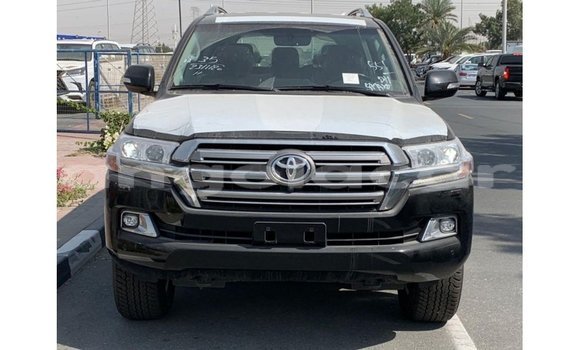 Acheter Import Voiture Toyota Land Cruiser Noir à Import - Dubai, Province de Bengo Acheter Import Voiture Toyota Land Cruiser Noir à Import - Dubai, Province de Bengo