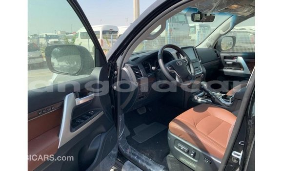 Acheter Import Voiture Toyota Land Cruiser Noir à Import - Dubai, Province de Bengo Acheter Import Voiture Toyota Land Cruiser Noir à Import - Dubai, Province de Bengo