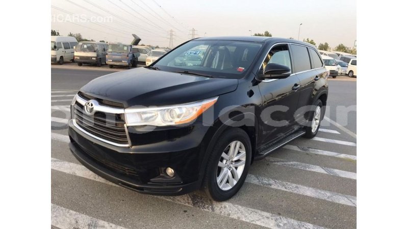 Big with watermark toyota highlander bengo province import dubai 7418