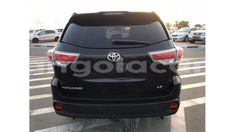 Big with watermark toyota highlander bengo province import dubai 7418