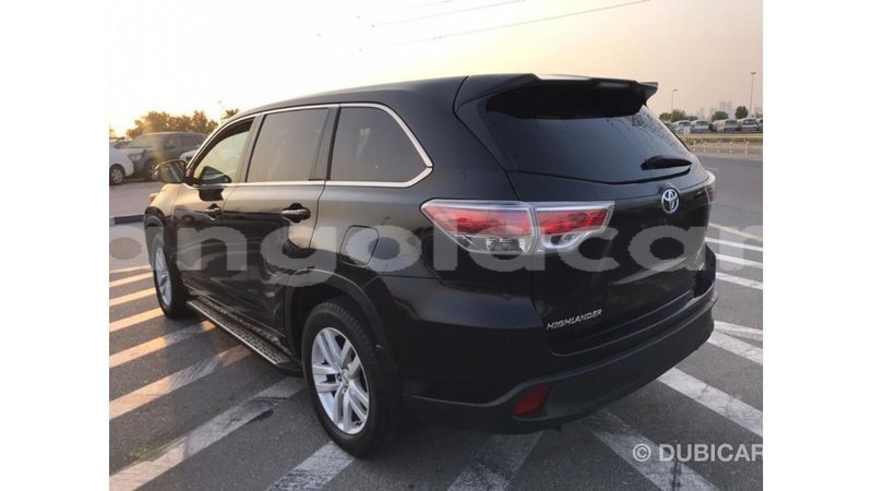 Big with watermark toyota highlander bengo province import dubai 7419