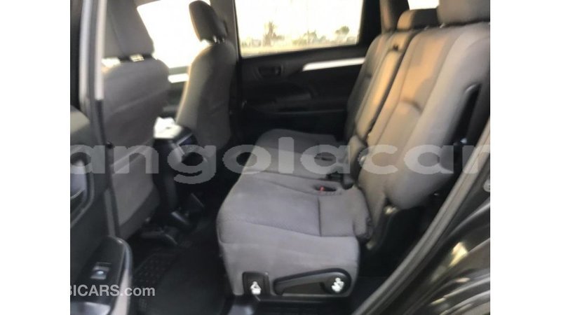 Big with watermark toyota highlander bengo province import dubai 7419