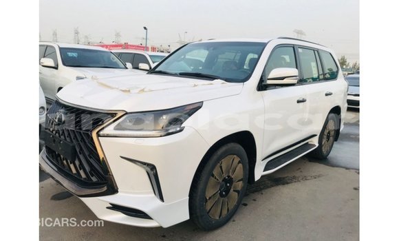 Comprar Importar Lexus LX Branco Carro em Import - Dubai em Bengo Province Comprar Importar Lexus LX Branco Carro em Import - Dubai em Bengo Province