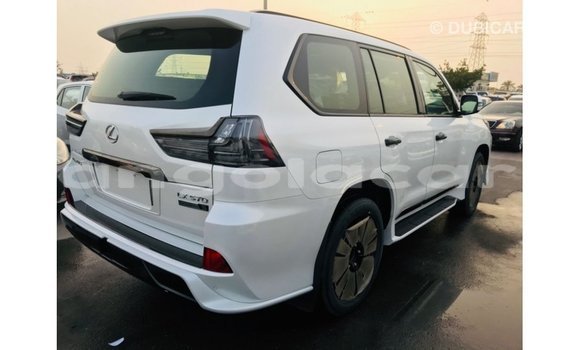 Comprar Importar Lexus LX Branco Carro em Import - Dubai em Bengo Province Comprar Importar Lexus LX Branco Carro em Import - Dubai em Bengo Province