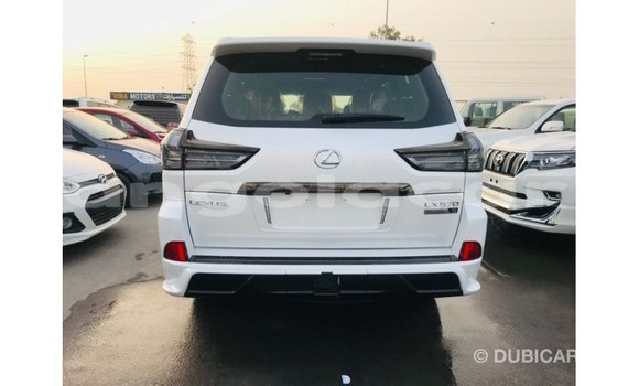 Comprar Importar Lexus LX Branco Carro em Import - Dubai em Bengo Province Comprar Importar Lexus LX Branco Carro em Import - Dubai em Bengo Province
