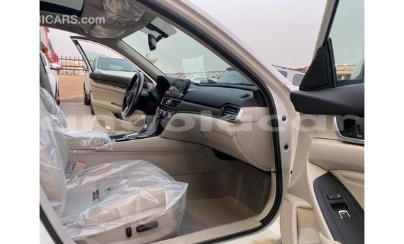 Comprar Importar Honda Accord Branco Carro em Import - Dubai em Bengo Province Comprar Importar Honda Accord Branco Carro em Import - Dubai em Bengo Province