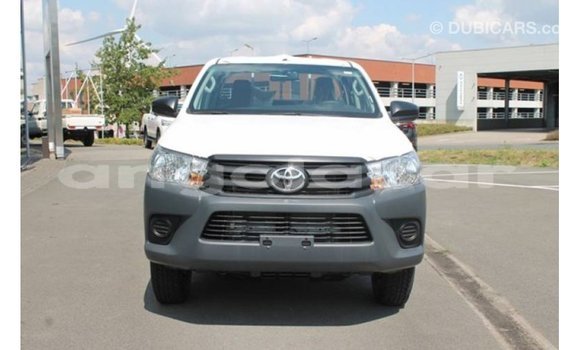 Comprar Importar Toyota Hilux Branco Carro em Import - Dubai em Bengo Province Comprar Importar Toyota Hilux Branco Carro em Import - Dubai em Bengo Province