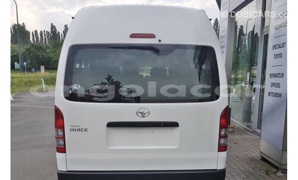 Acheter Import Voiture Toyota Hiace Blanc à Import - Dubai, Province de Bengo Acheter Import Voiture Toyota Hiace Blanc à Import - Dubai, Province de Bengo