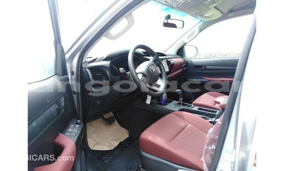 Comprar Importar Toyota Hilux Outro Carro em Import - Dubai em Bengo Province Comprar Importar Toyota Hilux Outro Carro em Import - Dubai em Bengo Province