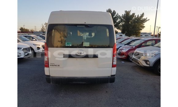 Comprar Importar Toyota Hiace Branco Carro em Import - Dubai em Bengo Province Comprar Importar Toyota Hiace Branco Carro em Import - Dubai em Bengo Province