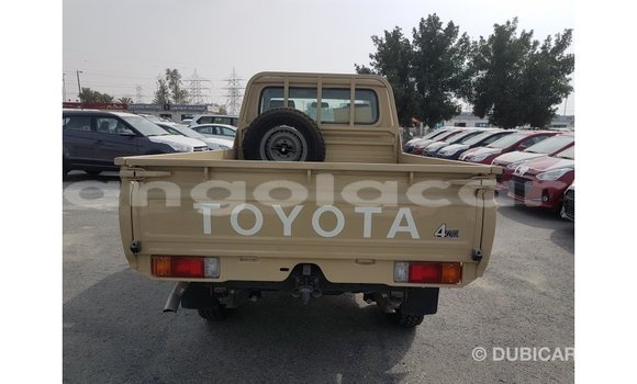 Comprar Importar Toyota Land Cruiser Bege Carro em Import - Dubai em Bengo Province Comprar Importar Toyota Land Cruiser Bege Carro em Import - Dubai em Bengo Province