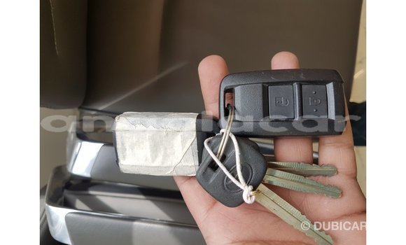 Comprar Importar Toyota Land Cruiser Bege Carro em Import - Dubai em Bengo Province Comprar Importar Toyota Land Cruiser Bege Carro em Import - Dubai em Bengo Province