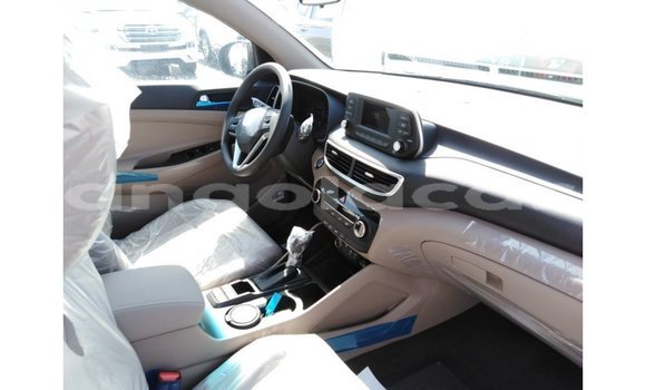 Buy Import Hyundai Tucson Red Car in Import - Dubai in Bengo Province Buy Import Hyundai Tucson Red Car in Import - Dubai in Bengo Province