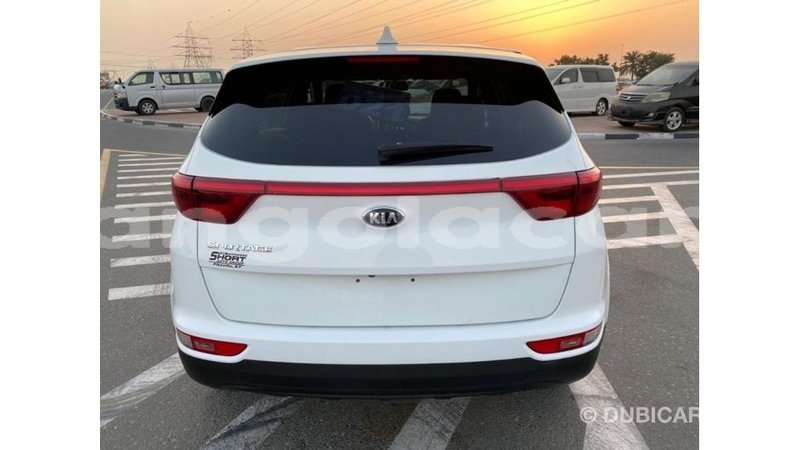 Big with watermark kia sportage bengo province import dubai 7435
