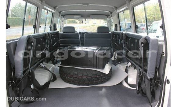 Buy Import Toyota Land Cruiser White Car in Import - Dubai in Bengo Province Buy Import Toyota Land Cruiser White Car in Import - Dubai in Bengo Province