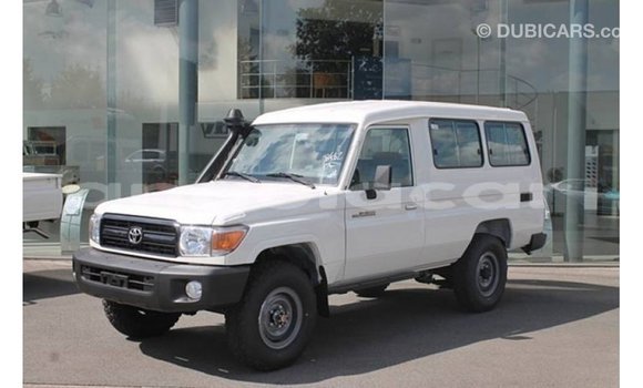 Buy Import Toyota Land Cruiser White Car in Import - Dubai in Bengo Province Buy Import Toyota Land Cruiser White Car in Import - Dubai in Bengo Province